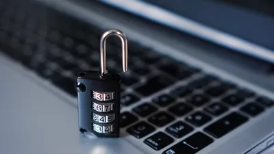 Хакеры, кибербезопасность, мошенничество, мошенники, защита данных, взлом данных, личные данные, персональные данные, защита персональных данных, фото - Новости Zakon.kz от 05.03.2026 15:43