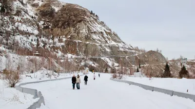 Горы, гора, горная местность, горный туризм, туристы в горах, Медео, Медеу, высокогорное урочище, горы, высокогорный спортивный комплекс, фото - Новости Zakon.kz от 18.02.2026 14:34