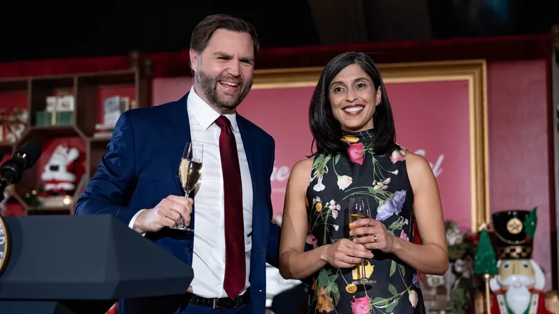 Вице-президент США объявил о беременности своей жены