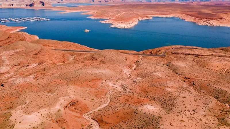 Планетологи нашли на Марсе "Северный Ледовитый океан"