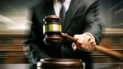 рисунки Гитлера продали в Британии, фото - Новости Zakon.kz от 22.01.2026 20:51