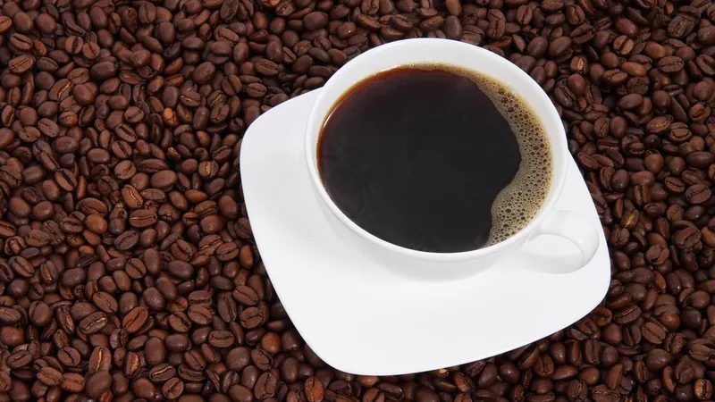 Врачи оценили связь кофе и чая с риском рака легких