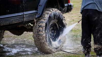 машины, мойщик, вода, фото - Новости Zakon.kz от 22.01.2026 11:08