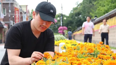 За порчу цветочной композиции арестовали романтика в Степногорске, фото - Новости Zakon.kz от 22.01.2026 18:40