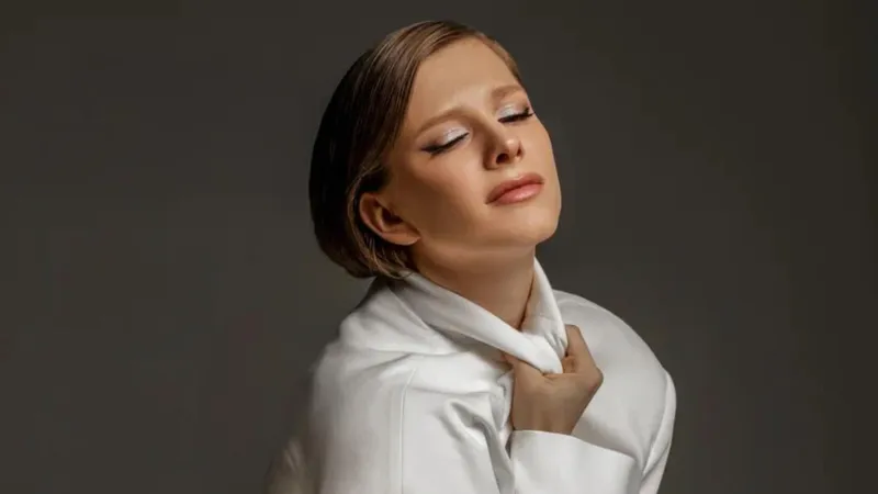 Новый образ Лизы Арзамасовой вызвал бурю восторга у поклонников