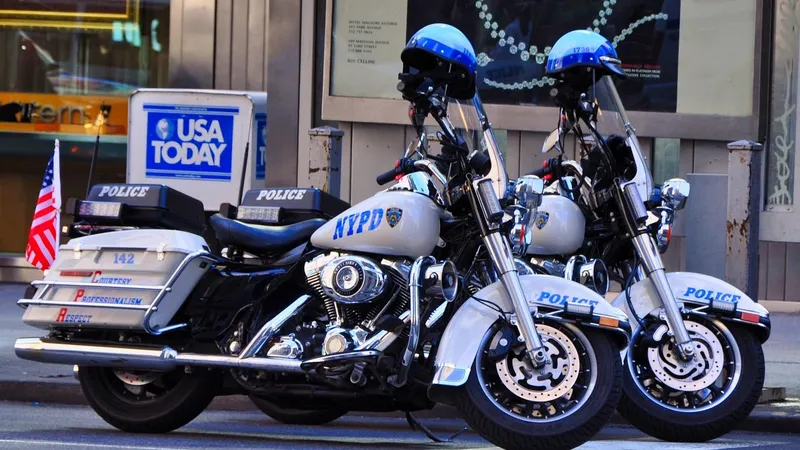 В банк Нью-Йорка ворвался олень и устроил переполох