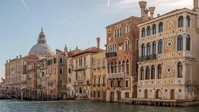 Дворец в Венеции выставили на продажу, фото - Новости Zakon.kz от 25.01.2026 03:00