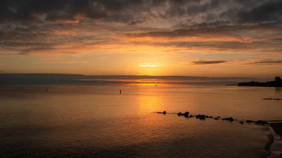 море, закат, фото - Новости Zakon.kz от 26.01.2026 09:20