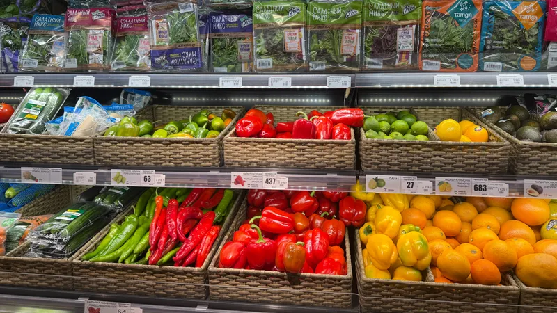 Из каких стран к нам едут овощи и фрукты и что с ними происходит по дороге