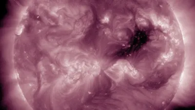 корональная дыра на солнце, фото - Новости Zakon.kz от 27.01.2026 17:22