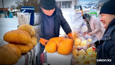 Масло в карыне внезапно стали раскупать после реакции алматинки, фото - Новости Zakon.kz от 29.01.2026 15:07