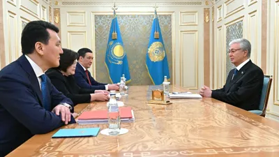 Токаеву рассказали о результатах работы Конституционной комиссии, фото - Новости Zakon.kz от 30.01.2026 22:42