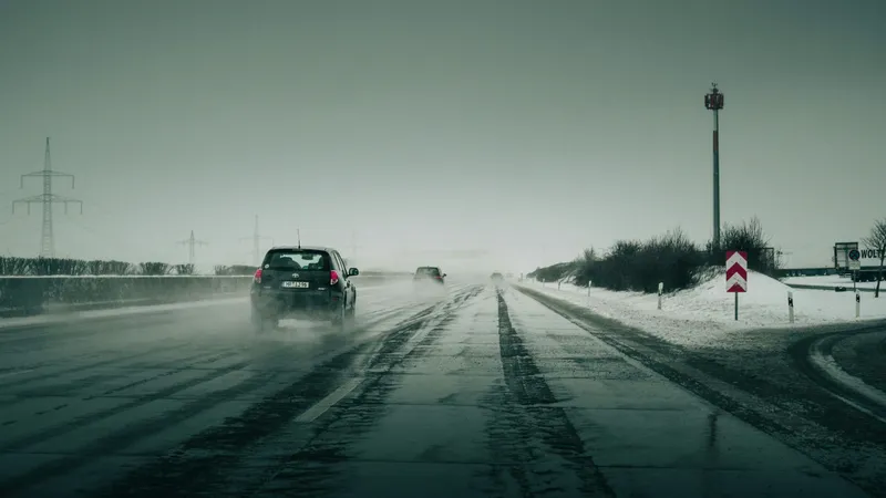 Погода в Казахстане 31 января: метель, дождь и опасный гололед