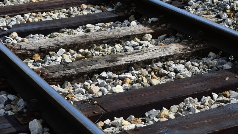 Две цистерны с пропаном опрокинулись в Талдыкоргане