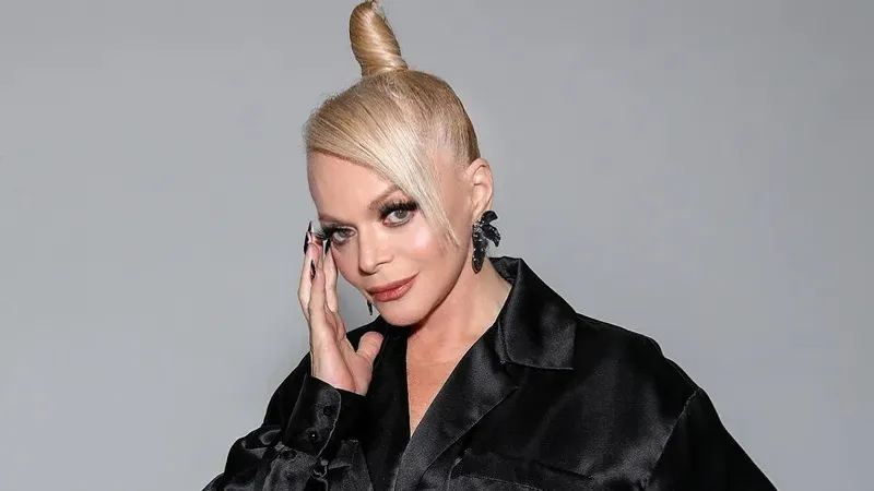 Пока берем в аренду: Долина заявила о финансовых трудностях после спора за квартиру