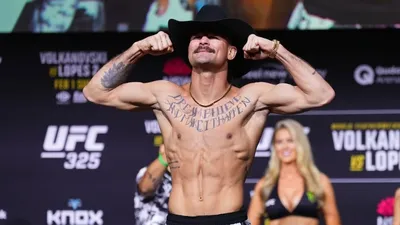 Диего Лопес попал в больницу, фото - Новости Zakon.kz от 01.02.2026 20:32