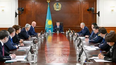премьер-министр РК Олжас Бектенов, совещание, фото - Новости Zakon.kz от 02.02.2026 11:48