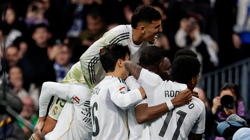 Футболисты "Реала" чудом вырвали победу на 100-й минуте матча Ла Лиги