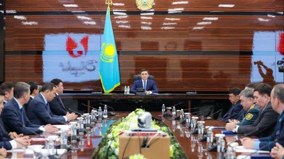 Обсуждение и разъяснение проекта новой Конституции, фото - Новости Zakon.kz от 02.02.2026 15:03