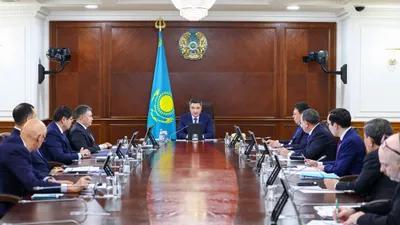 премьер-министр РК Олжас Бектенов, заседание, фото - Новости Zakon.kz от 03.02.2026 18:36