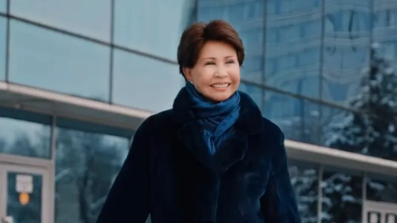 Любовь народа вечна: Али Окапов поздравил Розу Рымбаеву с sold out и обрадовал фанатов