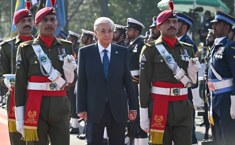 президент Казахстана Касым-Жомарт Токаев в Пакистане, фото - Новости Zakon.kz от 04.02.2026 13:24