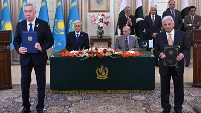 делегации Казахстана и Пакистана, документы, фото - Новости Zakon.kz от 04.02.2026 17:55