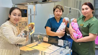 медперсонал родильного дома в Алматы и многодетная мама, фото - Новости Zakon.kz от 04.02.2026 12:57