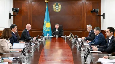 премьер-министр РК Олжас Бектенов, заседание, фото - Новости Zakon.kz от 04.02.2026 11:54
