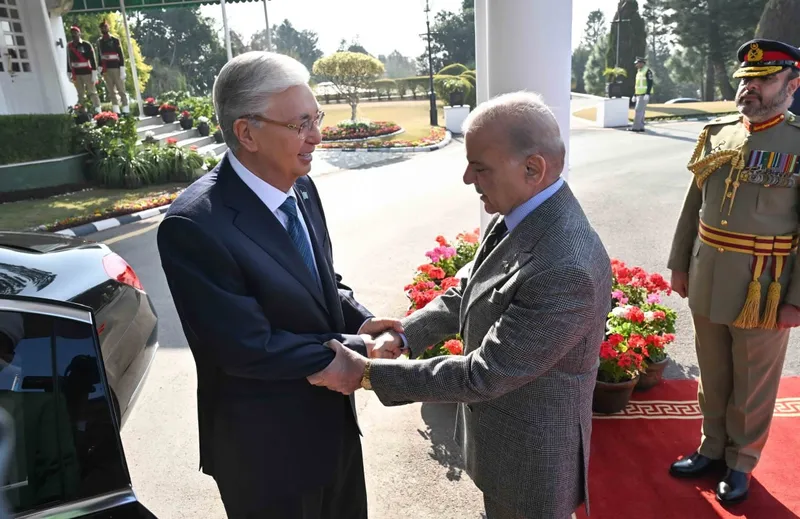 президент Казахстана Касым-Жомарт Токаев в Пакистане, фото - Новости Zakon.kz от 04.02.2026 13:24
