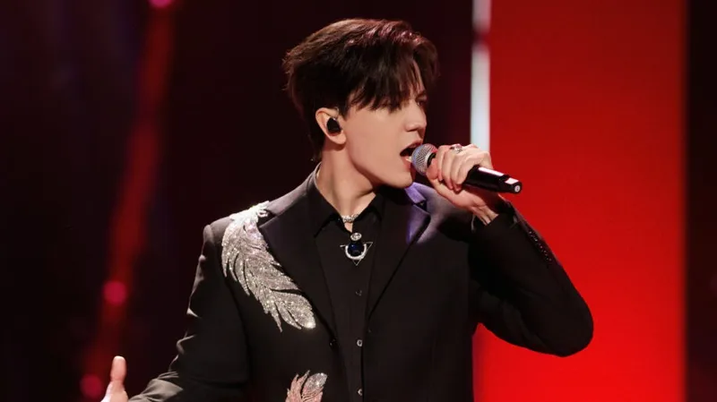 Один день с Димашем: при каком условии певец лично встретится с поклонником