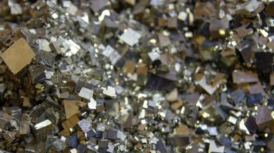 золотая руда, фото - Новости Zakon.kz от 05.02.2026 11:38