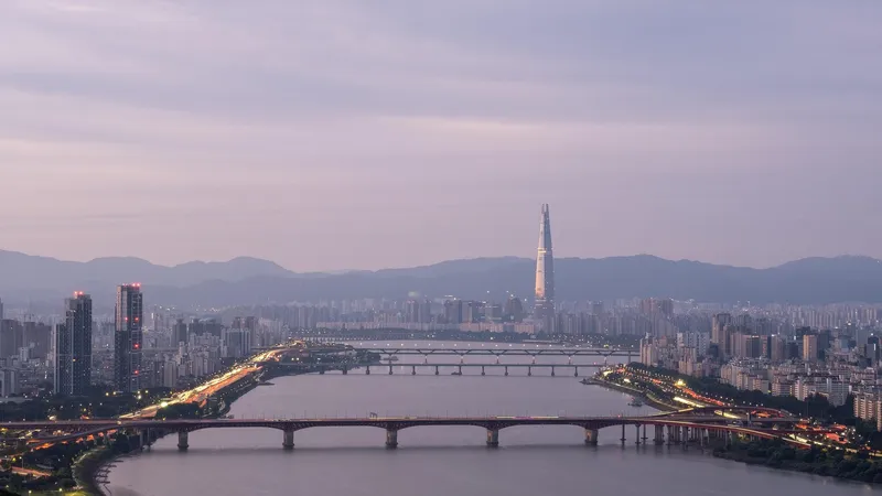 В КНДР людей казнят за "Игру в кальмара" и BTS – Amnesty