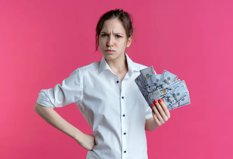 Казахстану далеко до Швейцарии: сколько на самом деле должны наши граждане по кредитам