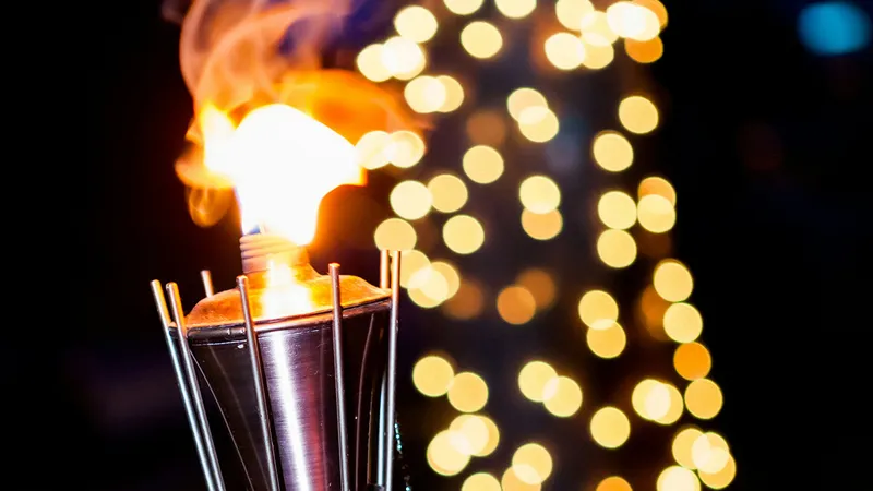 Олимпийский огонь 2026 года феерично зажгли в Италии