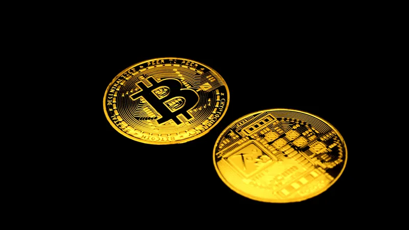 Биткоин подешевел на 6,5 миллиона тенге