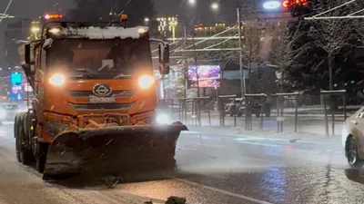 уборка снега, фото - Новости Zakon.kz от 07.02.2026 12:07