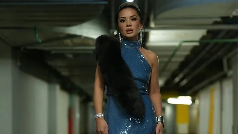 "Я пела с легендой!": Макпал Исабекова поделилась эмоциями после концерта Розы Рымбаевой