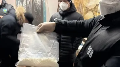 полицейские изъяли наркотики, фото - Новости Zakon.kz от 09.02.2026 15:11