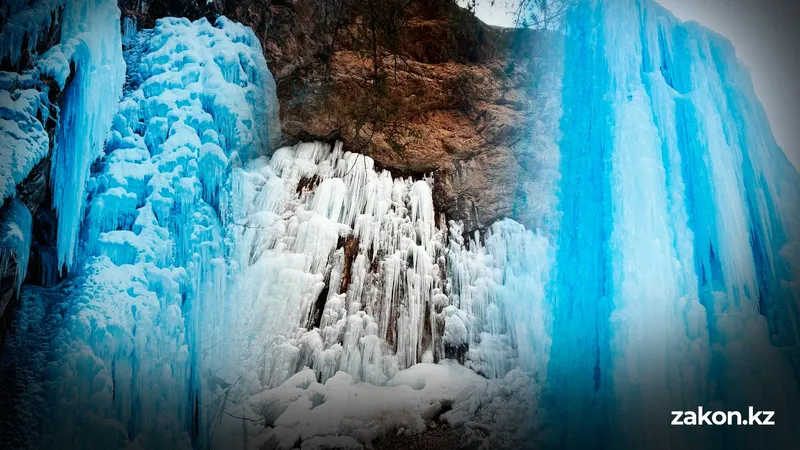 Природа творит чудеса: как добраться до ледяных локаций в Алматы и области