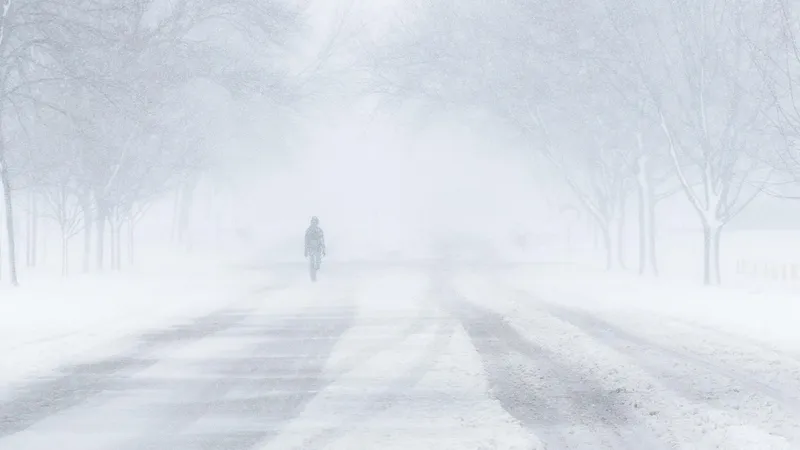 Опасная погода в Астане, Шымкенте и 17 областях: синоптики объявили штормовое предупреждение