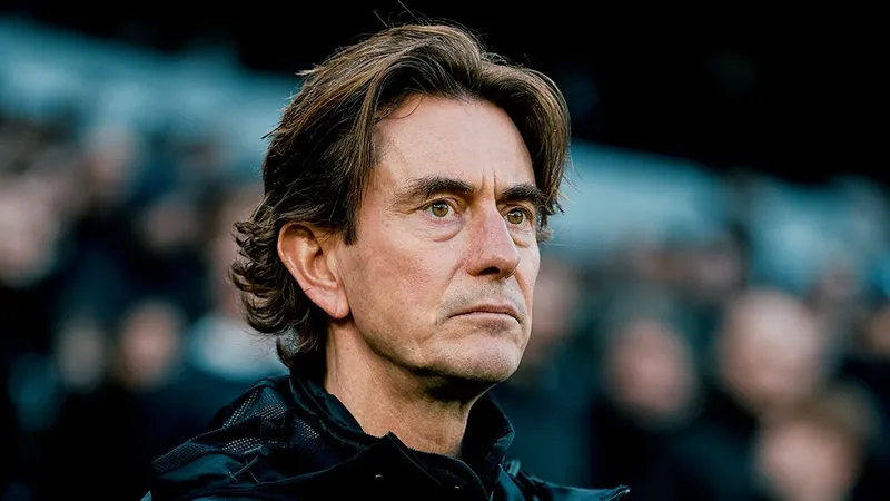 Участник 1/8 финала Лиги чемпионов УЕФА уволил своего наставника