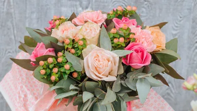 цветы на праздник, фото - Новости Zakon.kz от 12.02.2026 18:42