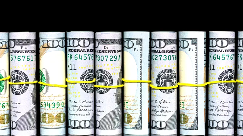 Доллар на годовом минимуме – что будет с курсом дальше