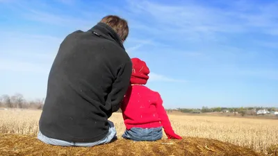 отец и дочь, фото, фото - Новости Zakon.kz от 13.02.2026 13:19