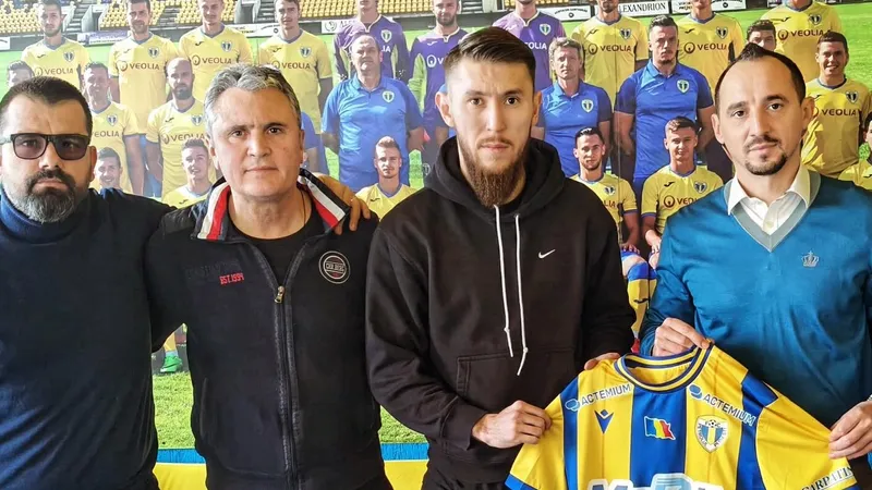 Лидер сборной Казахстана по футболу перешел в клуб из чемпионата Румынии