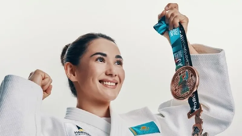 Абиба Абужакынова попросила не критиковать участников зимней Олимпиады