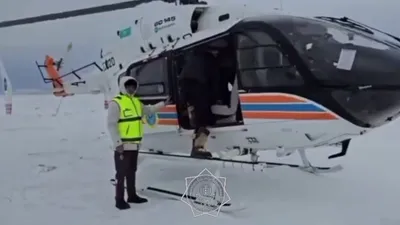 Авиация МЧС пришла на помощь застрявшим в степи путникам, фото - Новости Zakon.kz от 13.02.2026 20:33