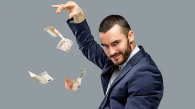 Мужчина, костюм, деньги, фото - Новости Zakon.kz от 13.02.2026 08:22