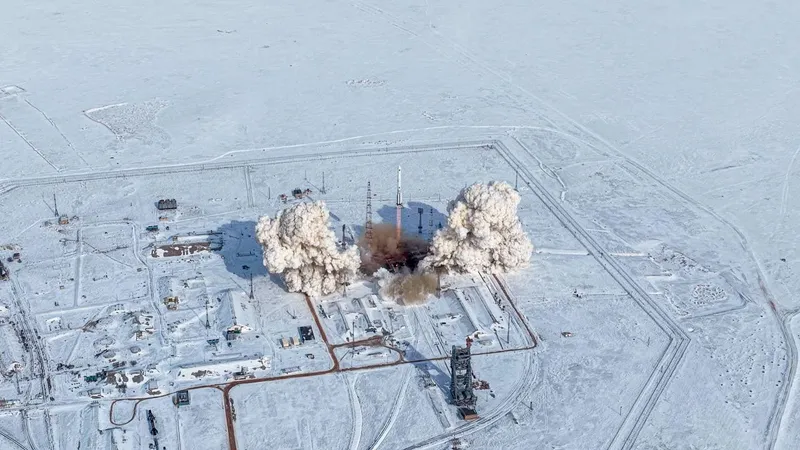 Россия впервые за три года отправила с Байконура тяжелую ракету